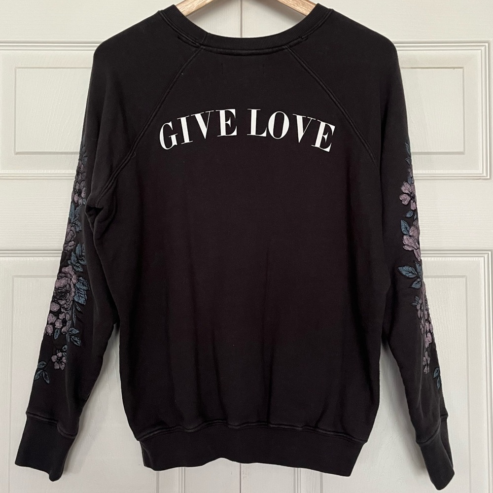 {Spiritual Gangster} Give Love Crewneck Sweatshirt - Women's XS